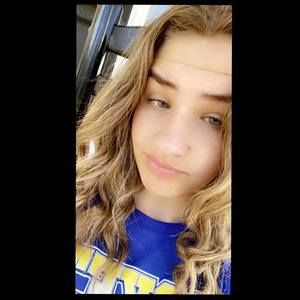 Meet your Posher, Lacey